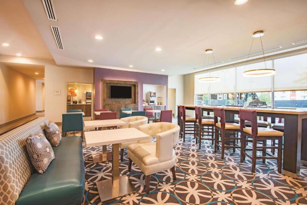 La Quinta By Wyndham Mechanicsburg - Harrisburg Экстерьер фото